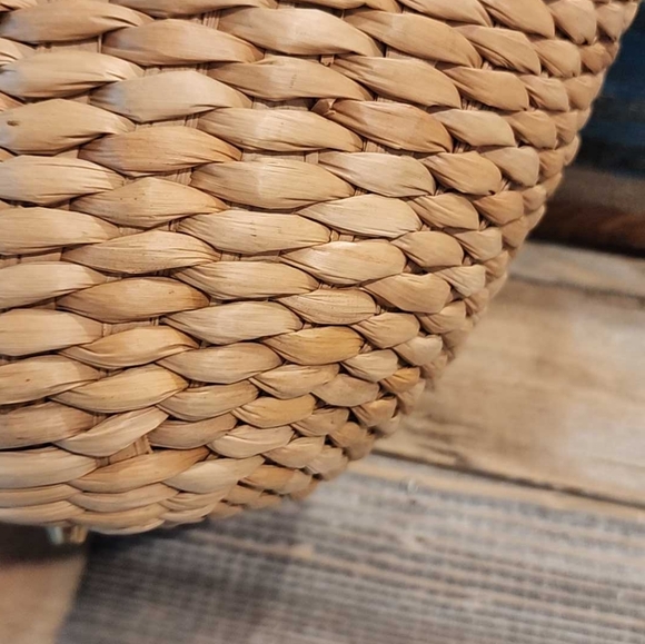 Coach 2008 brown, straw, turn lock basket with brass hardware - Picture 7 of 14